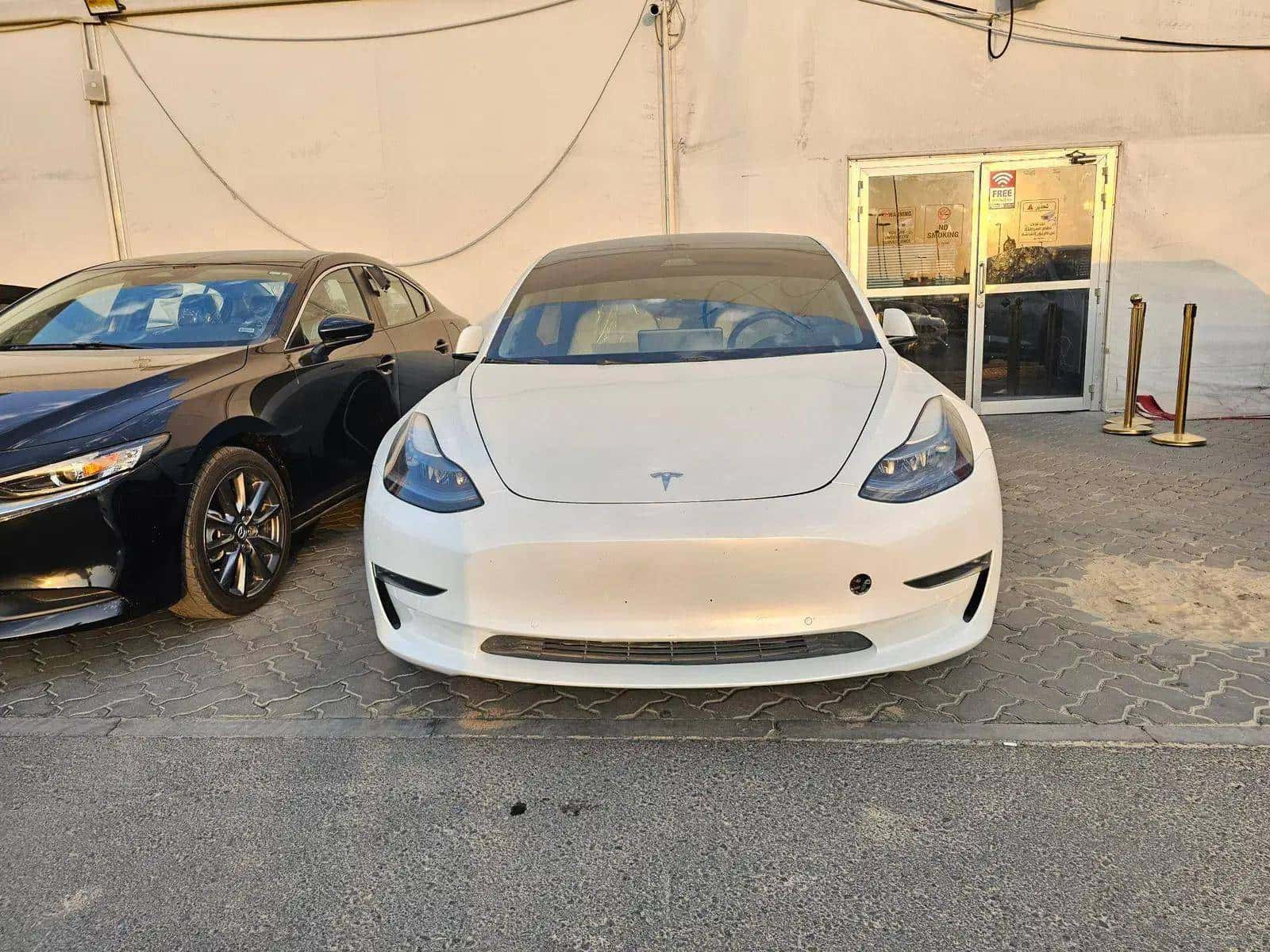 TESLA MODEL 3 2021 thumbnail 4