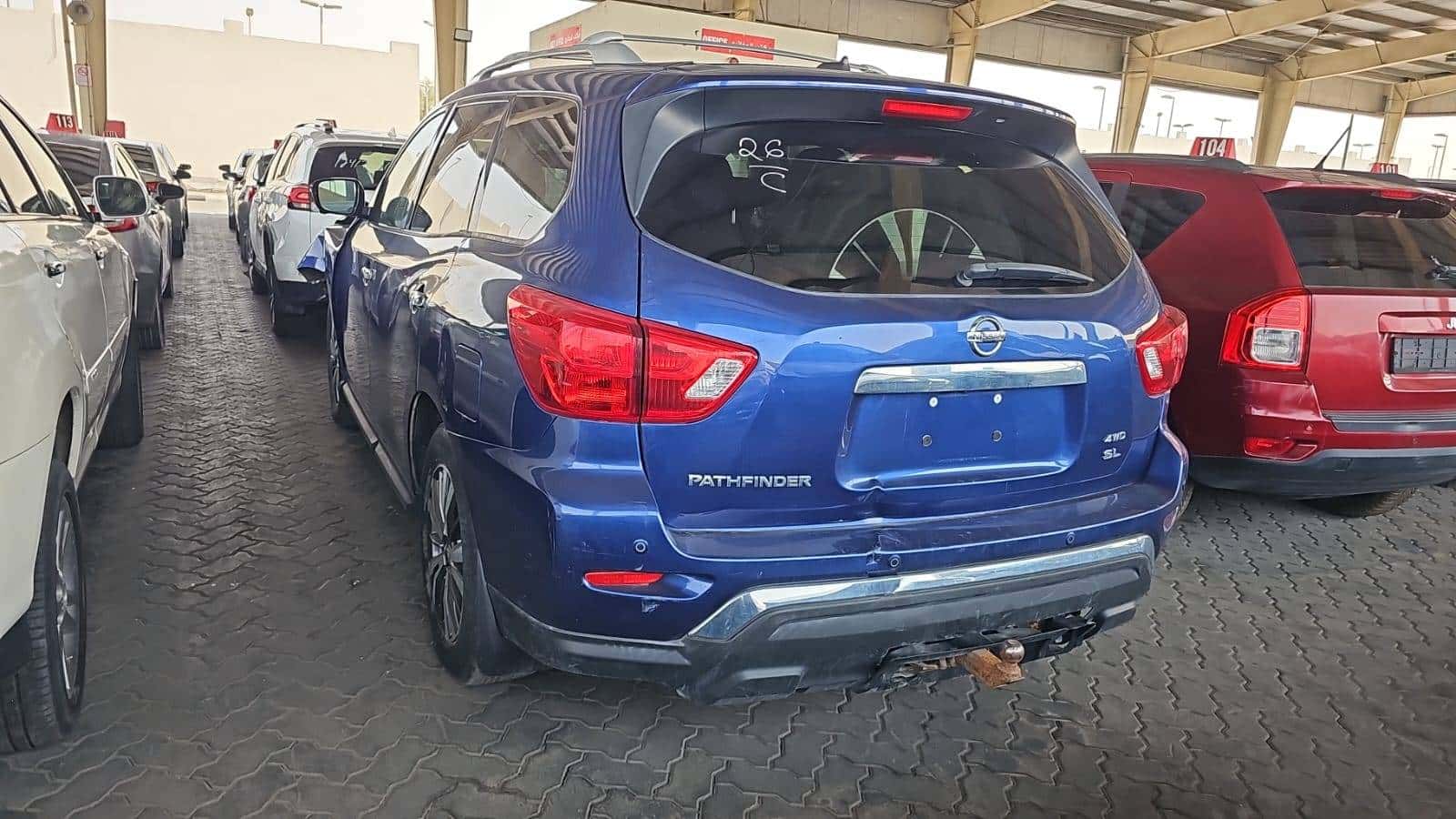 Nissan Pathfinder 2017 thumbnail 1