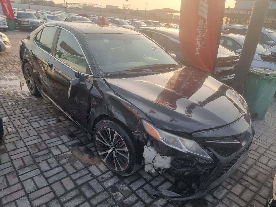 Toyota Camry 2020 thumbnail 2