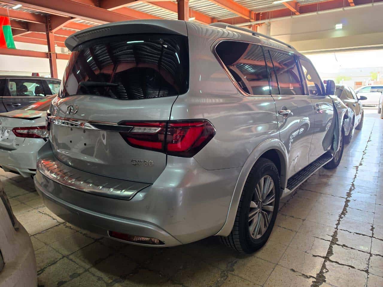 INFINITI QX80 2018 thumbnail 5