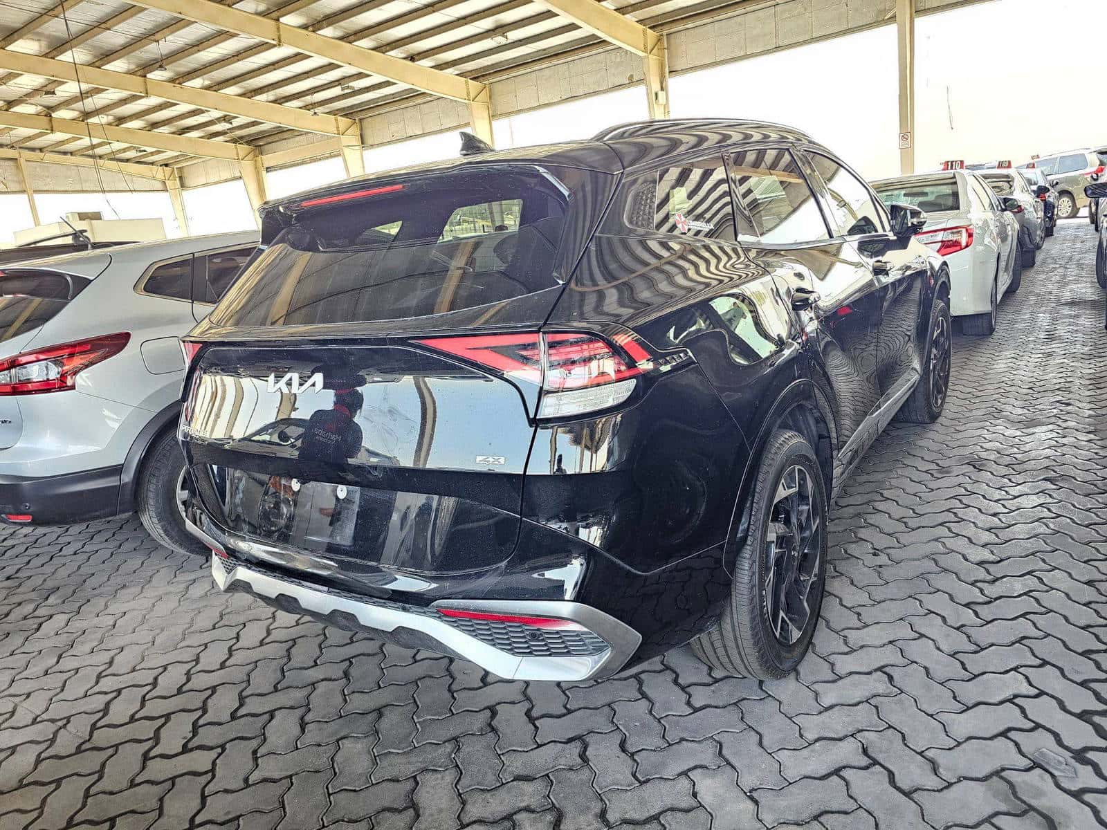 KIA SPORTAGE 2023 thumbnail 2