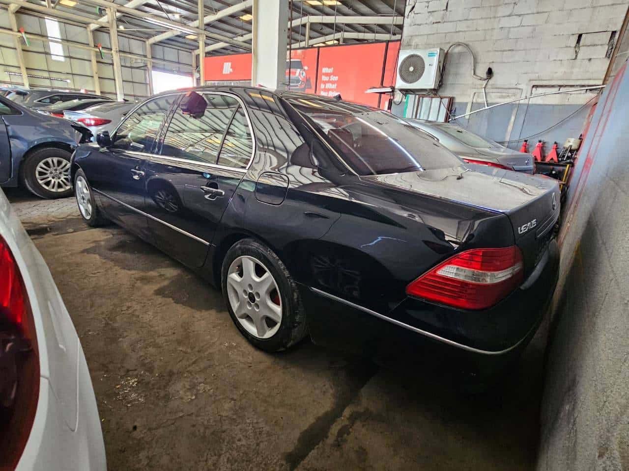 Lexus LS 430 2004 thumbnail 4