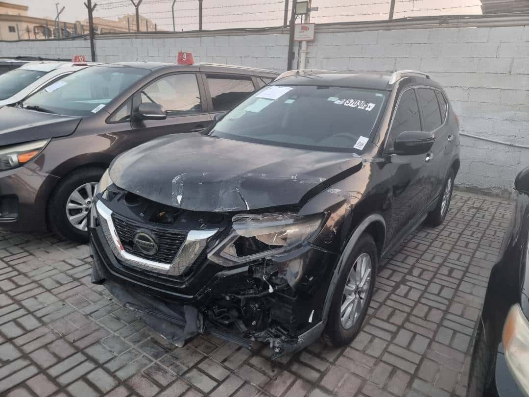 Nissan Rogue 2019 thumbnail 1