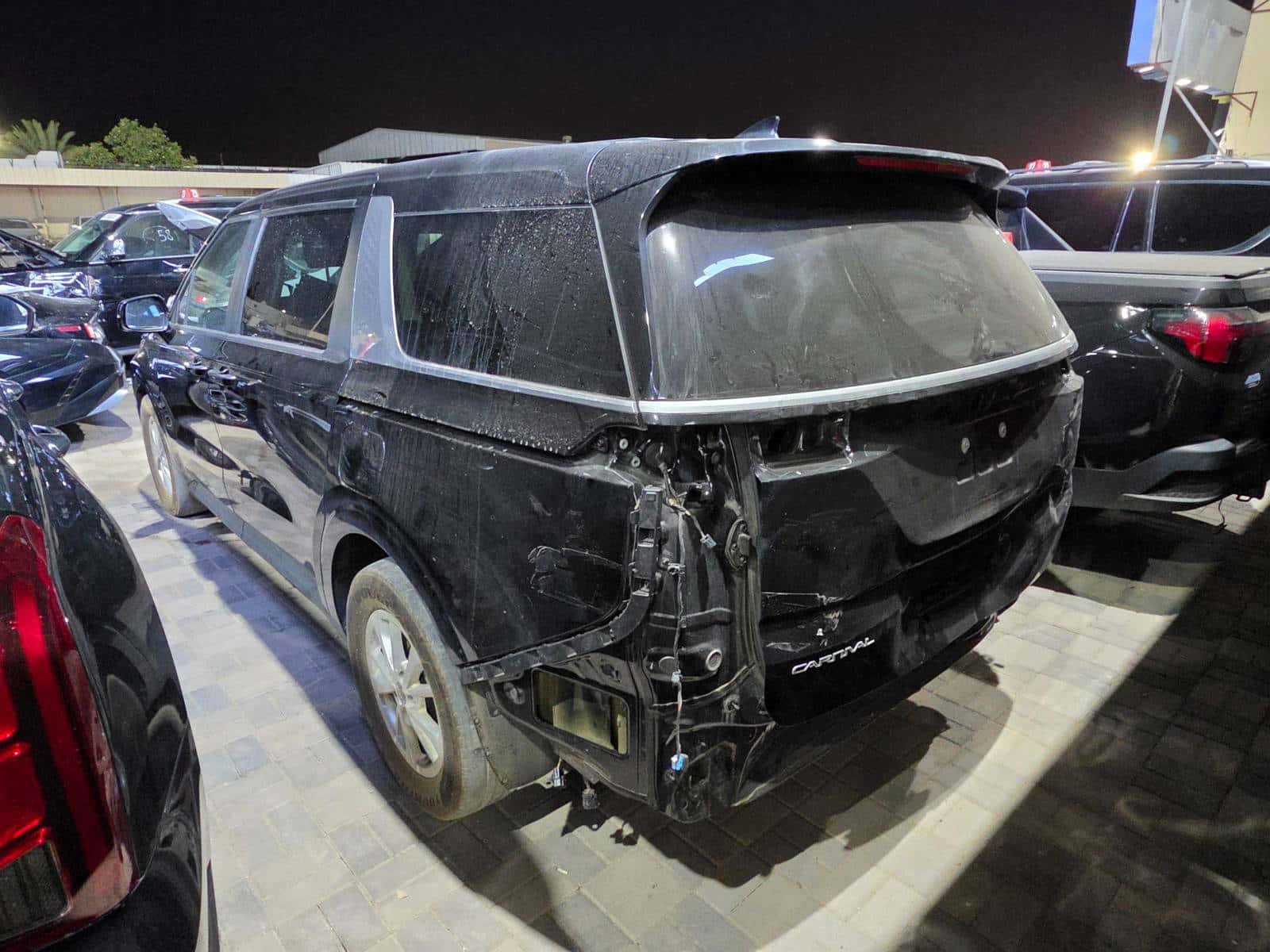 KIA CARNIVAL LX 2023 thumbnail 5