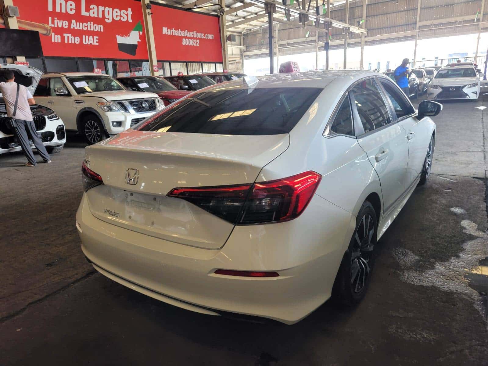 Honda Civic 2024 thumbnail 3