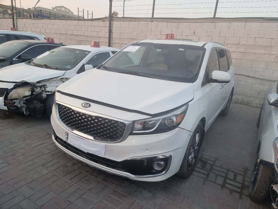 Kia Sedona 2015 thumbnail 6