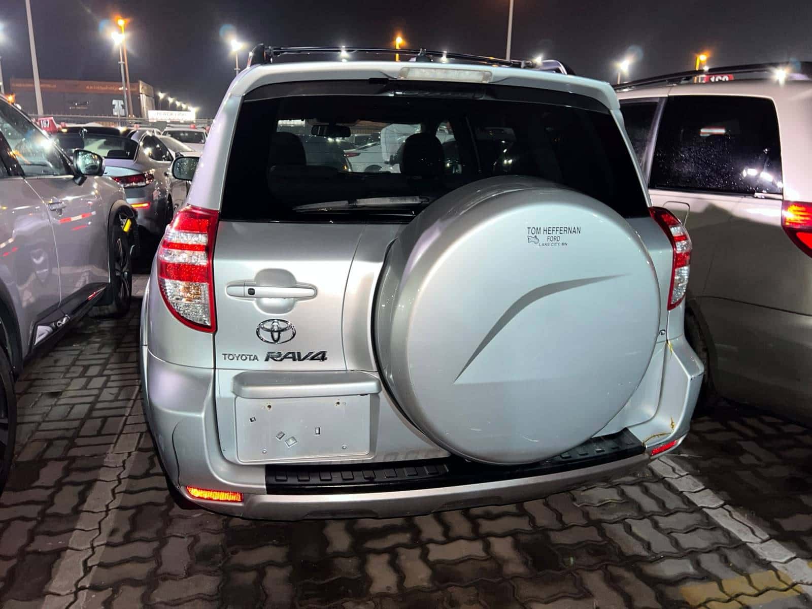 Toyota RAV4 2010 thumbnail 2