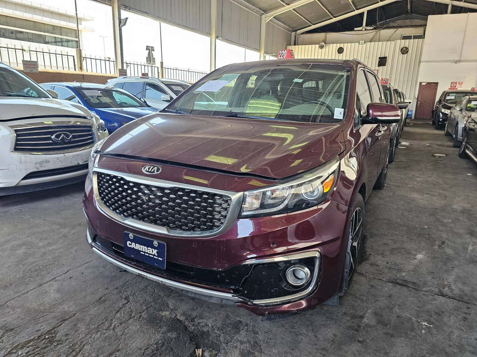 KIA SEDONA 2015 thumbnail 2