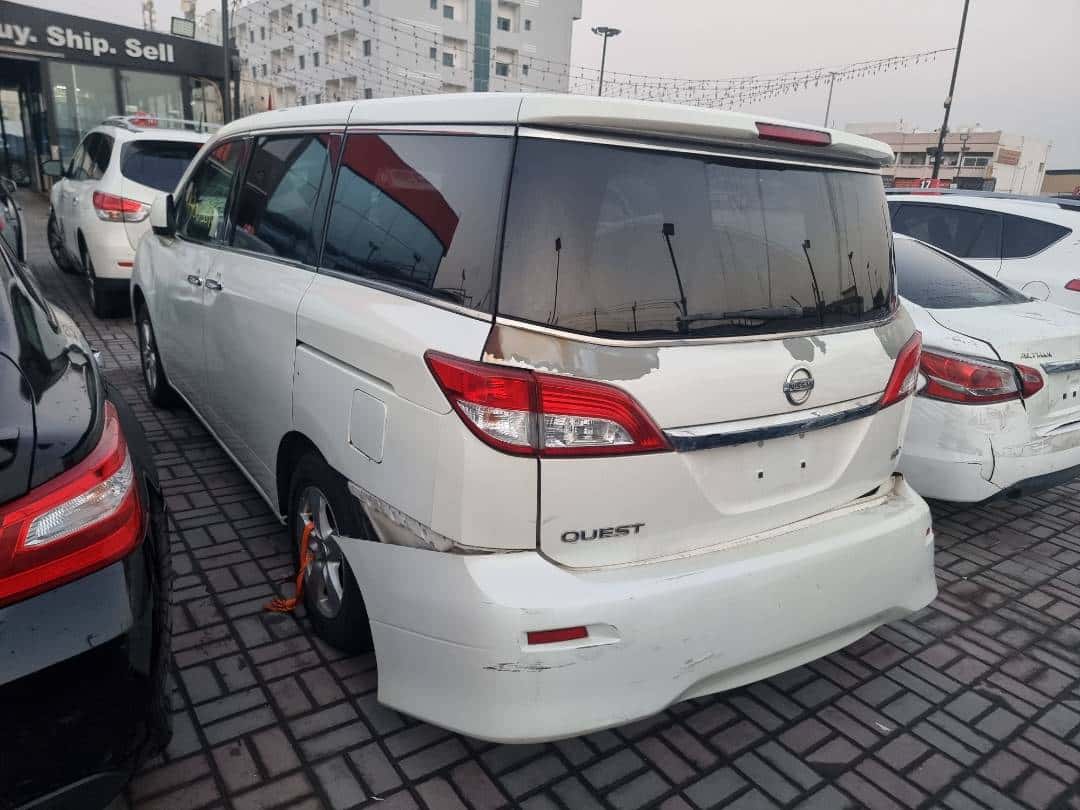 NISSAN QUEST 2011 thumbnail 5