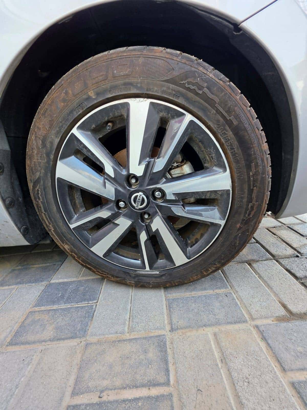 Nissan Versa 2021 thumbnail 6