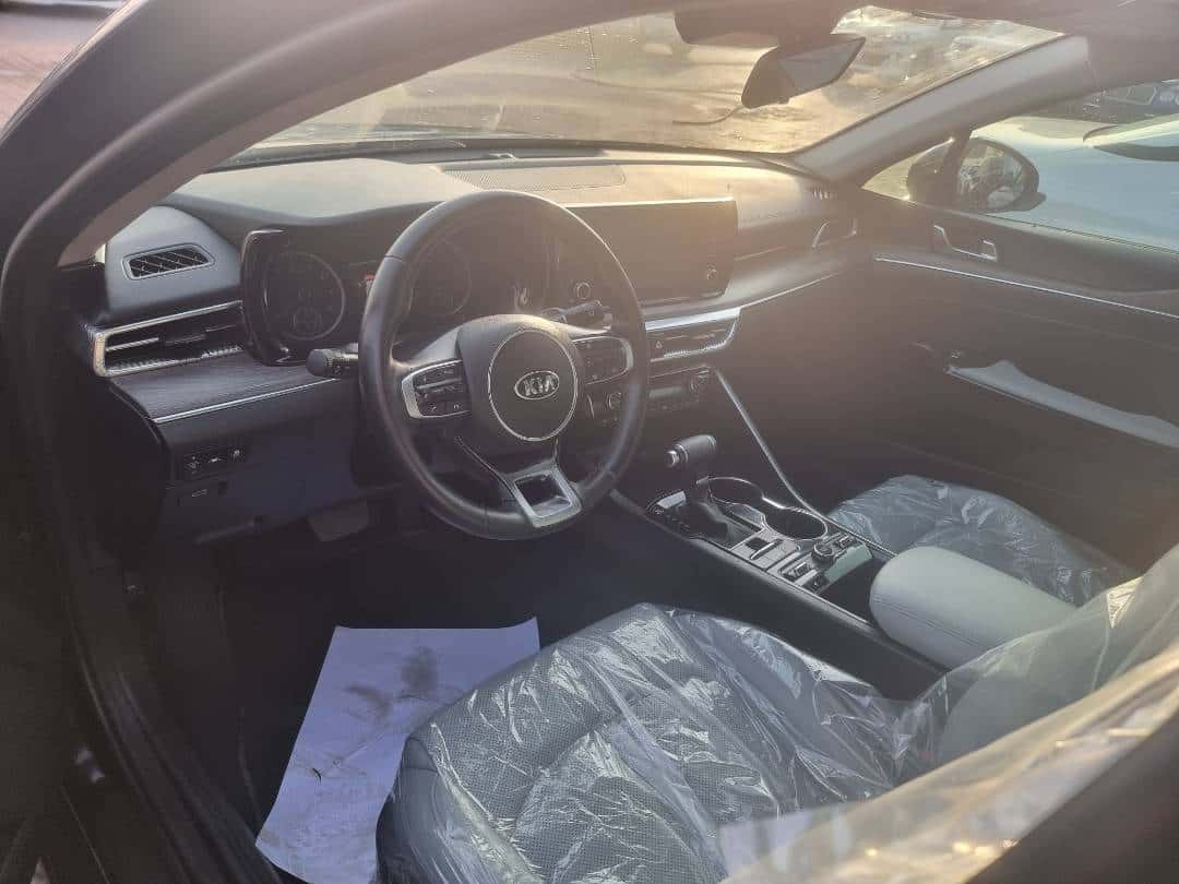 Kia K5 2021 thumbnail 6