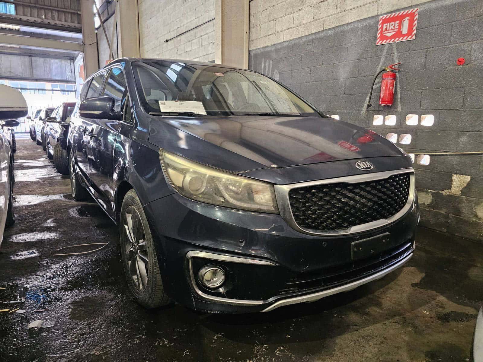 KIA CARNIVAL EX 2017 thumbnail 2
