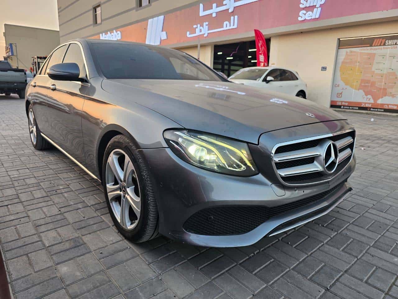 MERCEDES BENZ E 200 2018 thumbnail 2