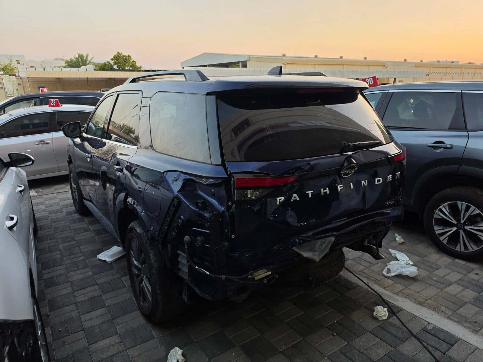 Nissan Pathfinder 2022 thumbnail 3