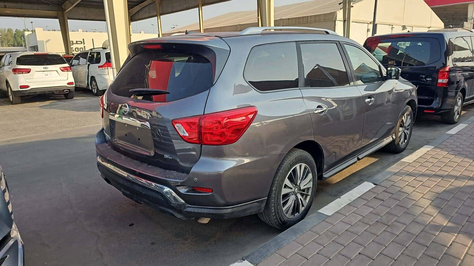 Nissan Pathfinder 2017 thumbnail 5