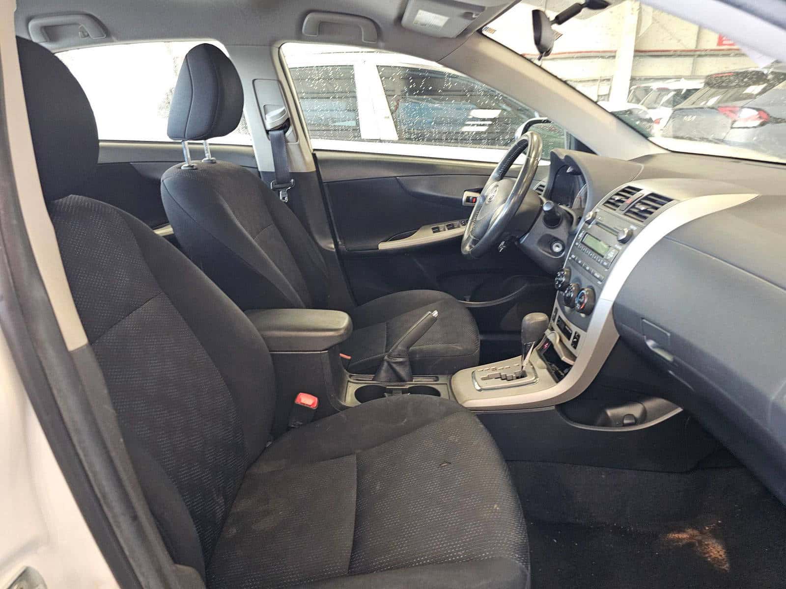 TOYOTA COROLLA 2010 thumbnail 6