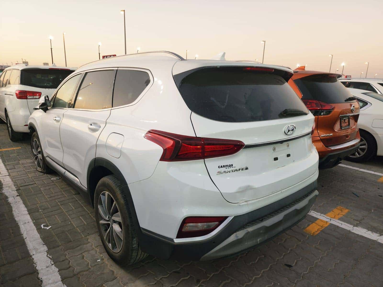 Hyundai SANTA FE LIMITED 2019 thumbnail 7