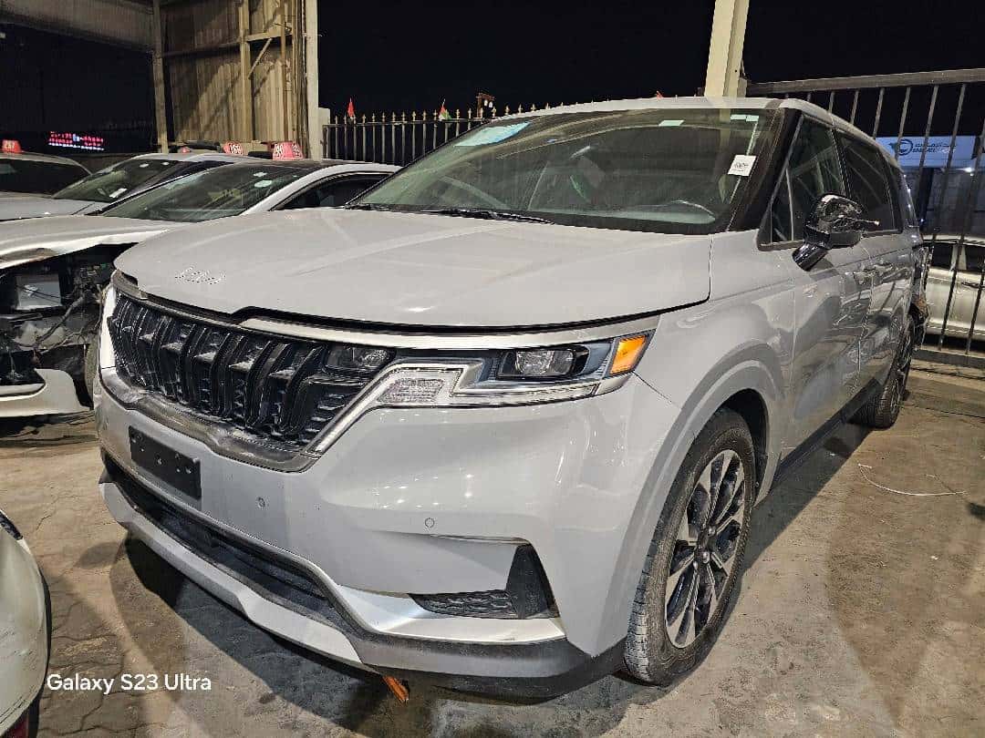 KIA CARNIVAL EX 2022 thumbnail 1