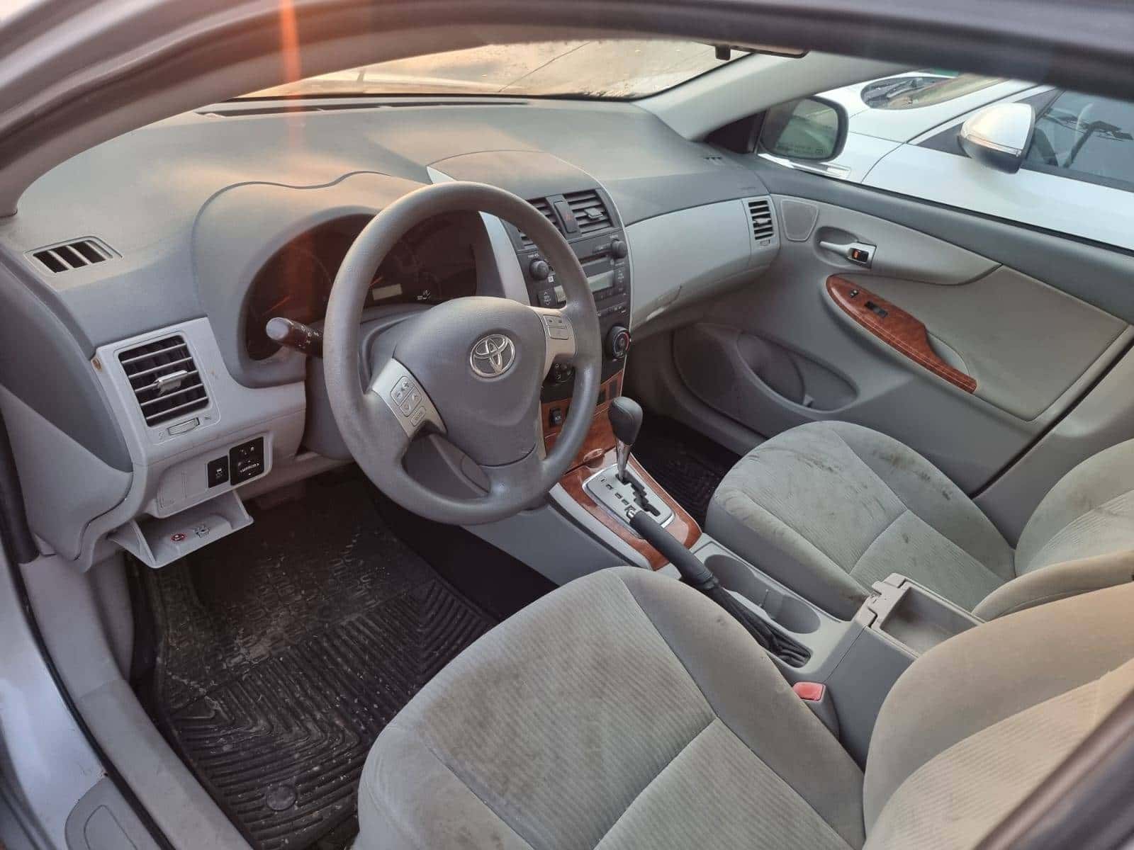 TOYOTA COROLLA 2009 thumbnail 6