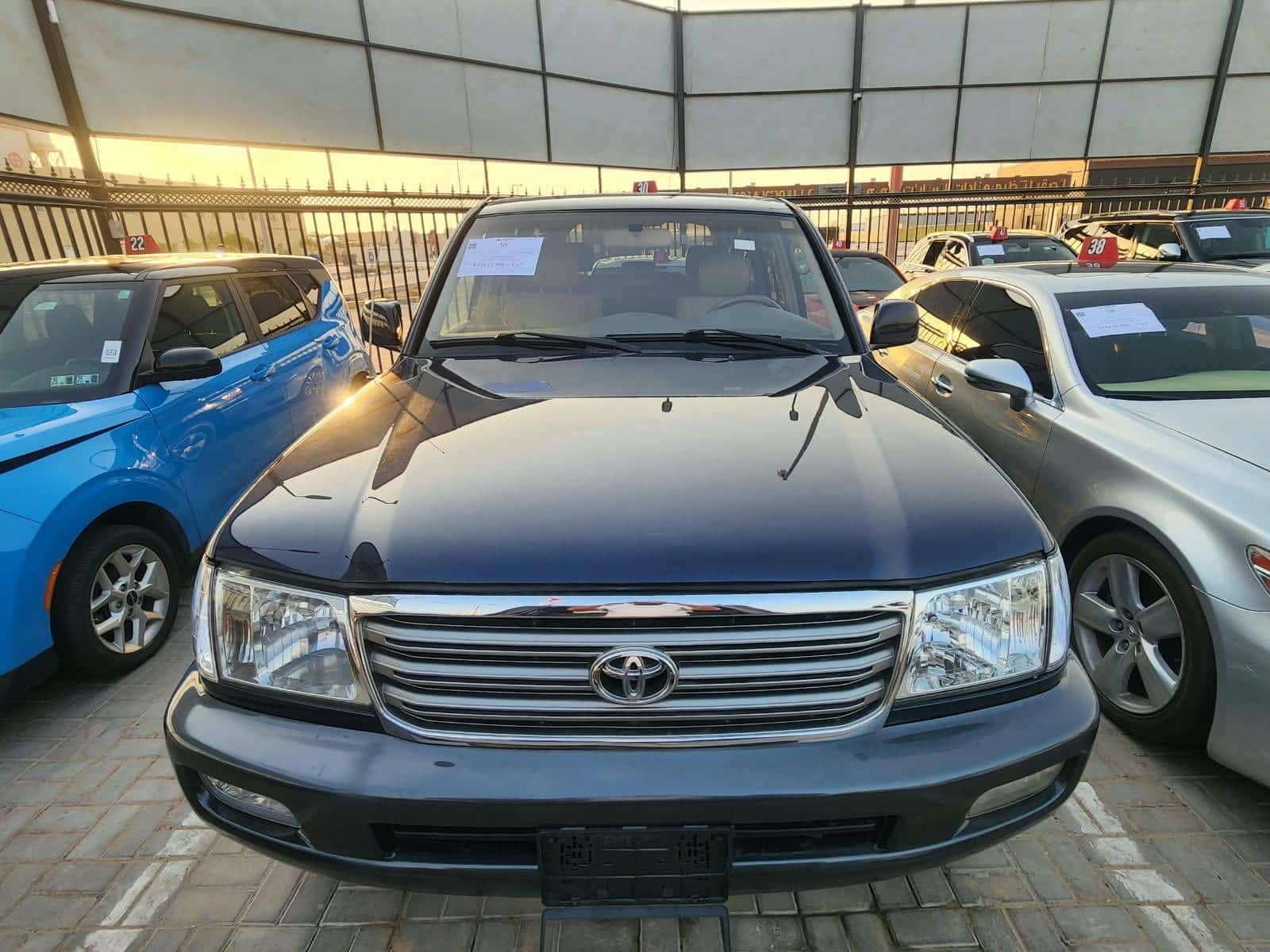 Toyota Land Cruiser 2004 thumbnail 2