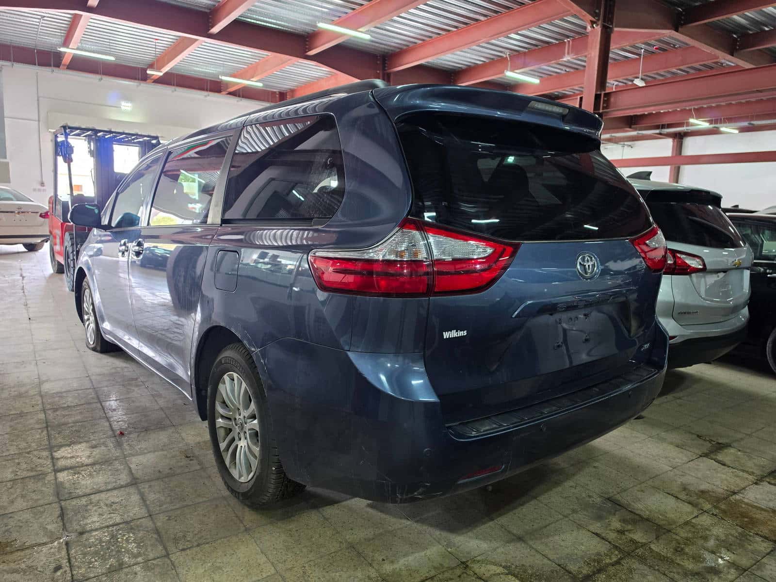 Toyota Sienna 2015 thumbnail 4