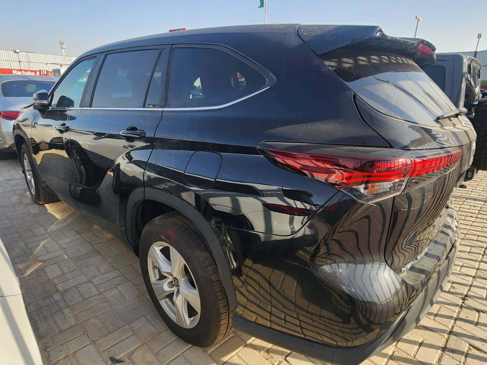 TOYOTA HIGHLANDER - Exterior