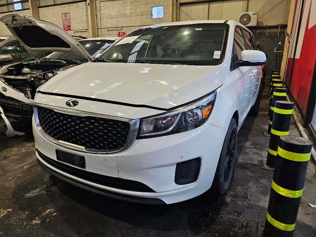KIA SEDONA 2017 thumbnail 1