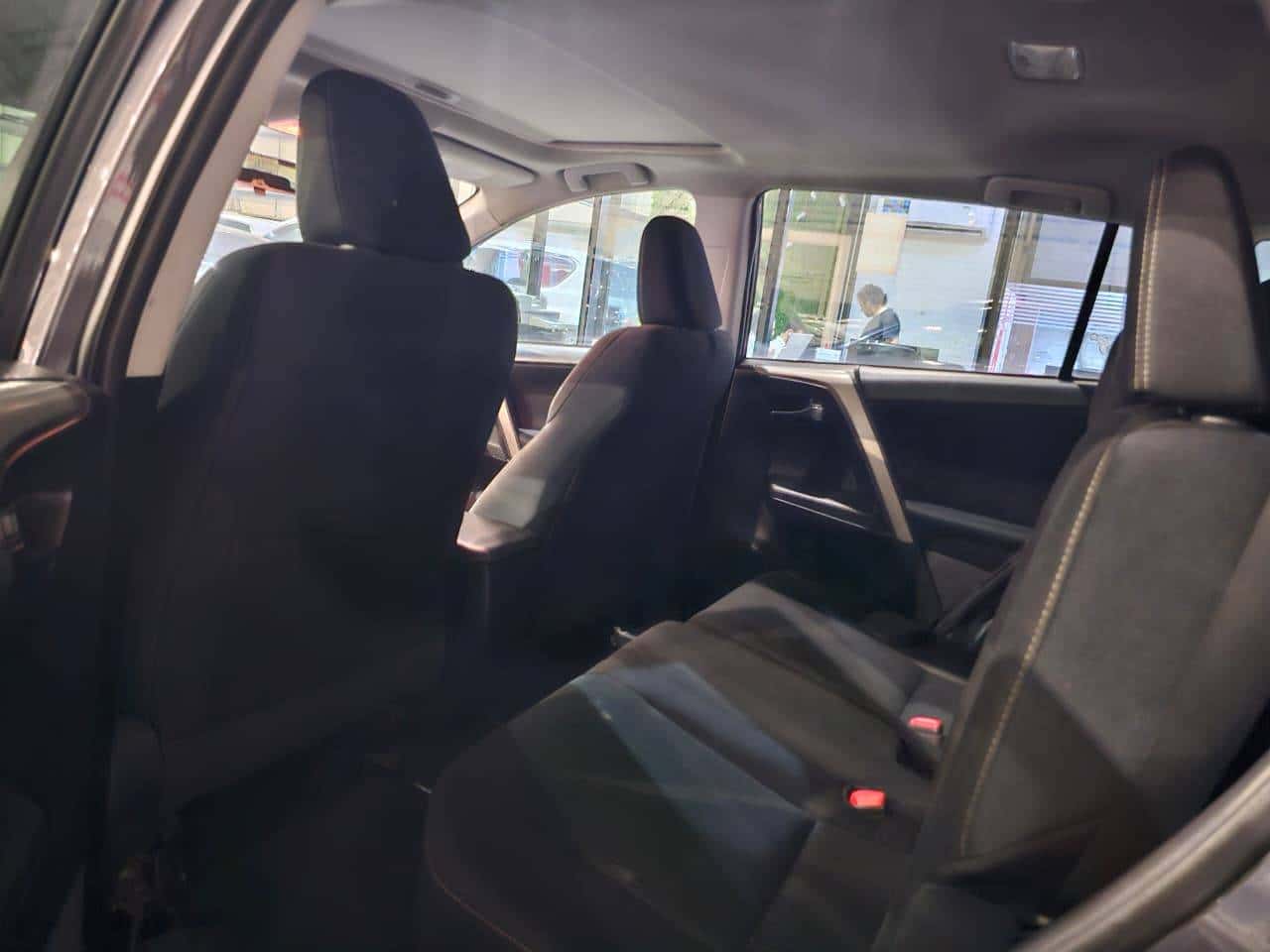 Toyota RAV4 2015 thumbnail 6