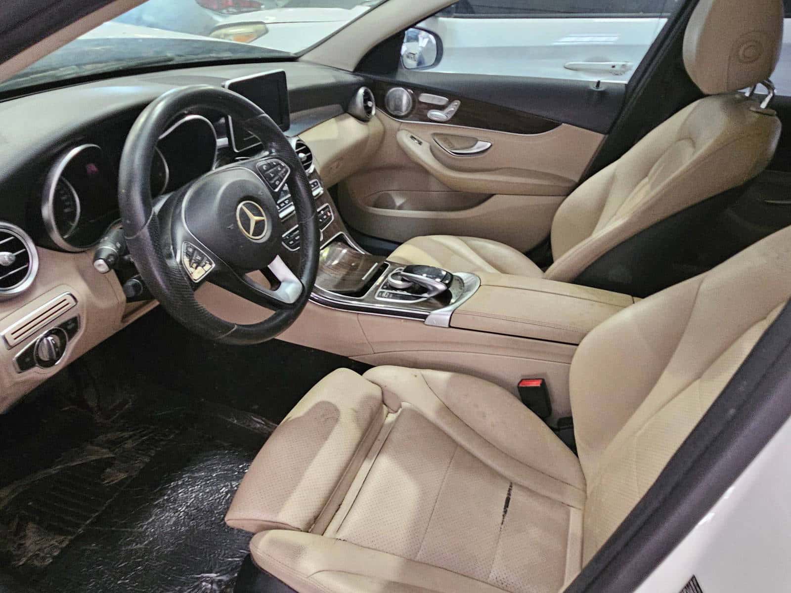 MERCEDES BENZ C300 2015 thumbnail 7