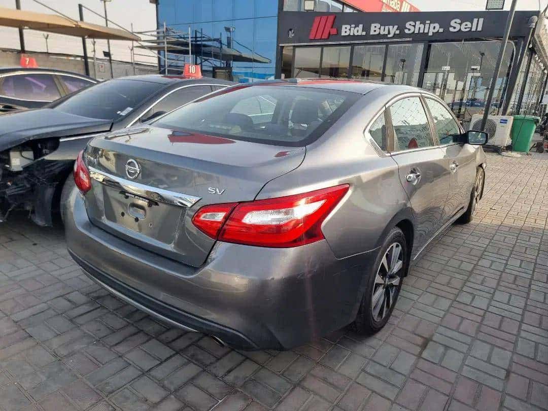 Nissan Altima 2017 thumbnail 4