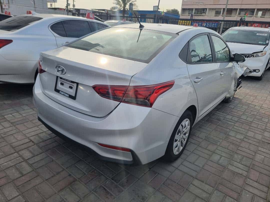 Hyundai Accent 2022 thumbnail 3
