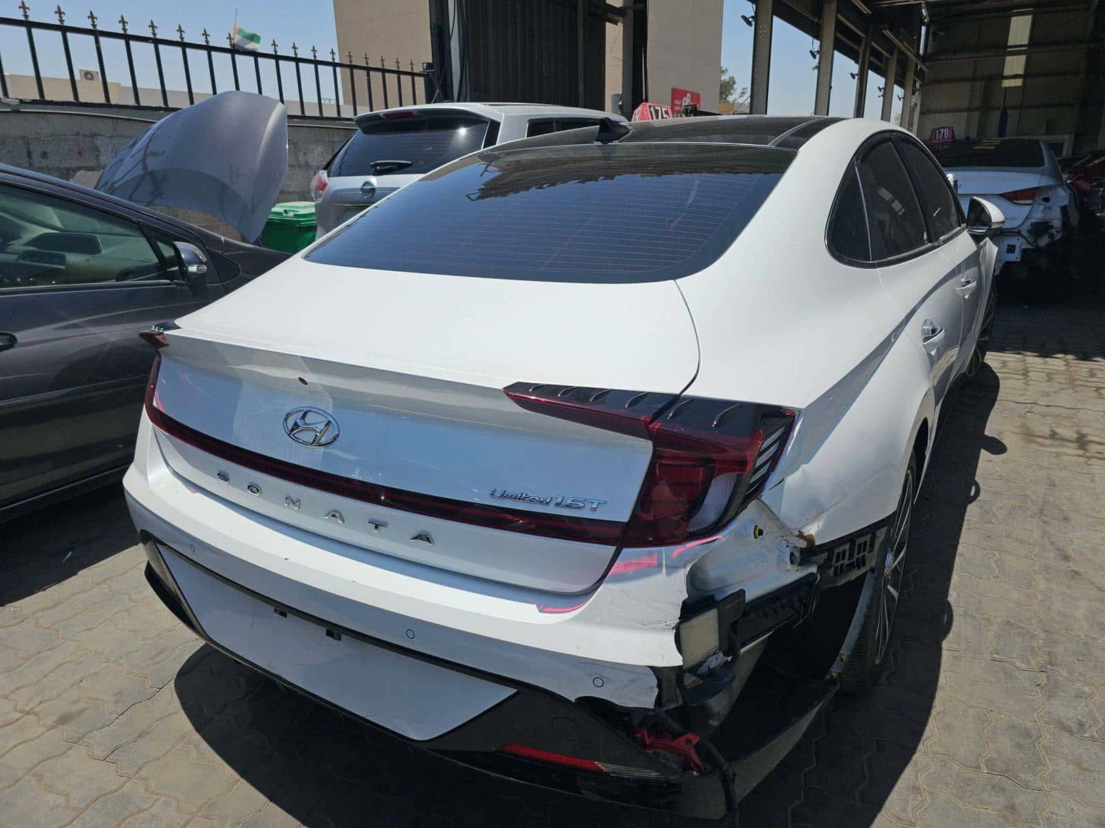 HYUNDAI SONATA 2022 thumbnail 2