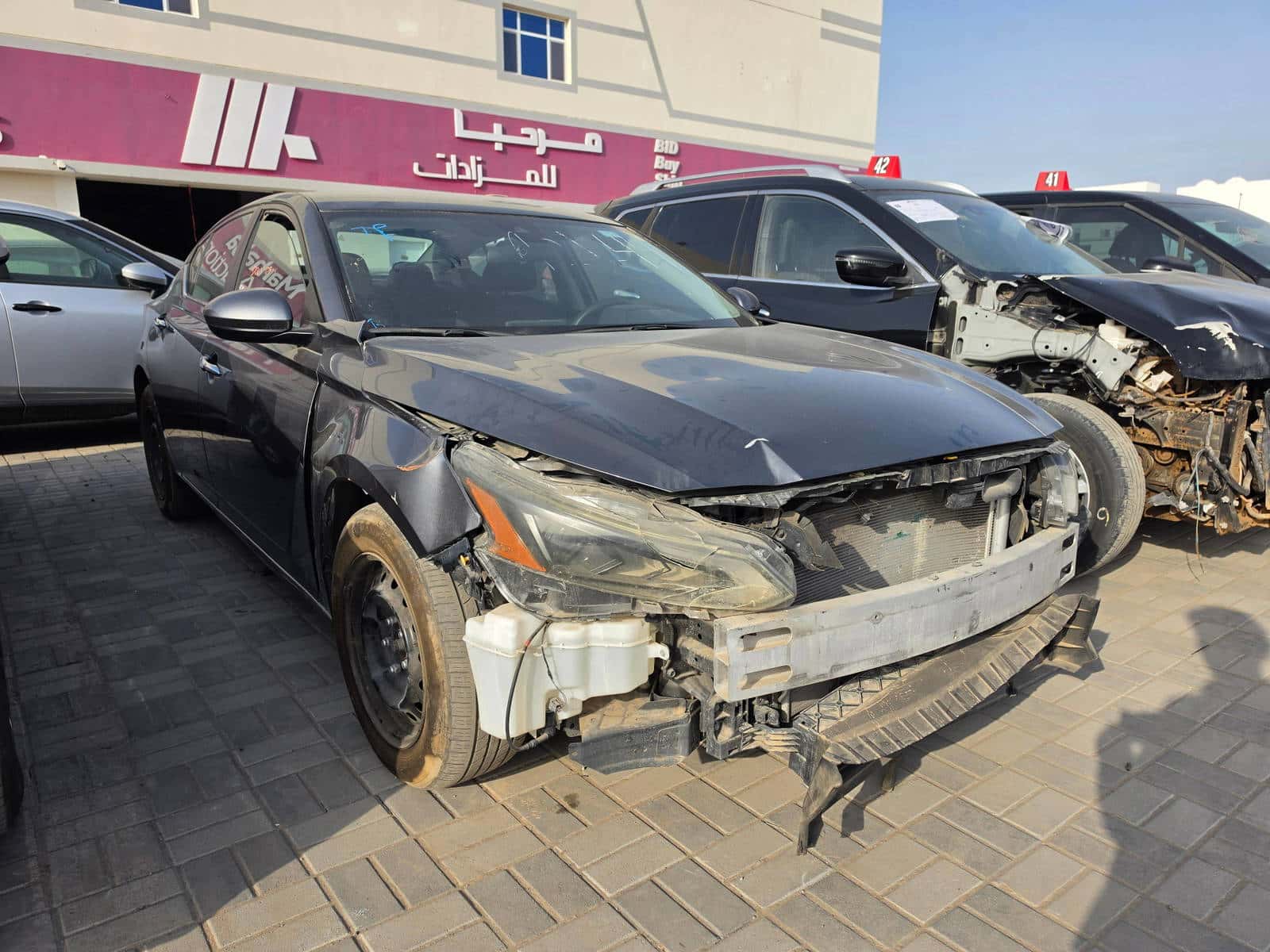 Nissan Altima 2023 thumbnail 2