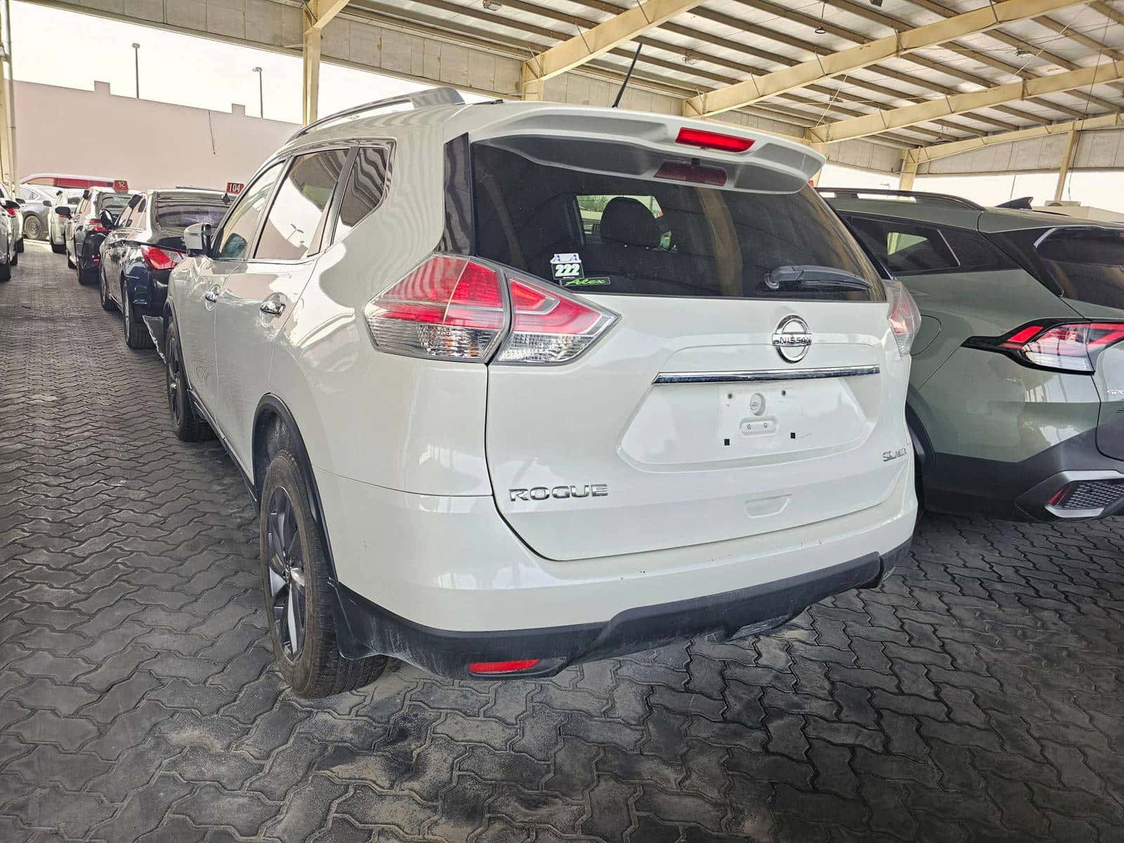 Nissan Rogue 2016 thumbnail 3