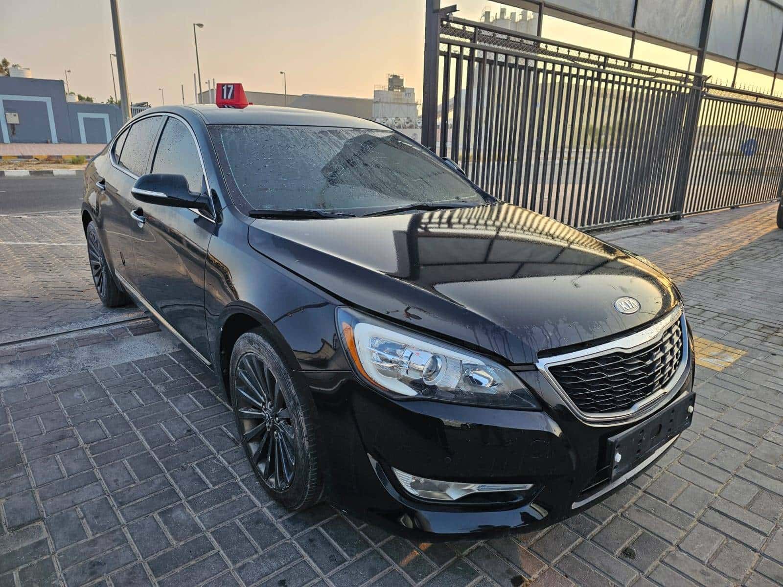 Kia K7 2012 thumbnail 1