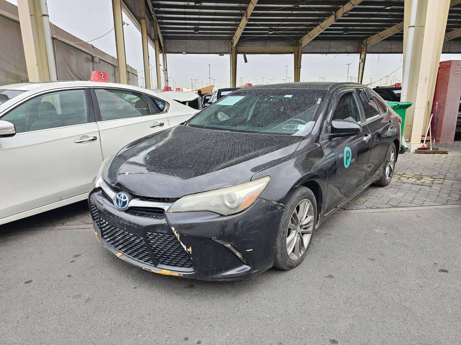 TOYOTA CAMRY - Exterior