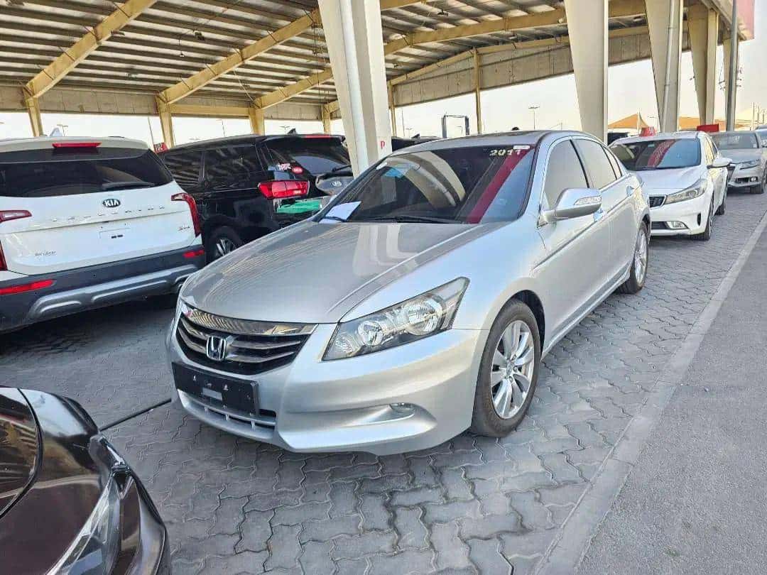 HONDA ACCORD 2011 thumbnail 1
