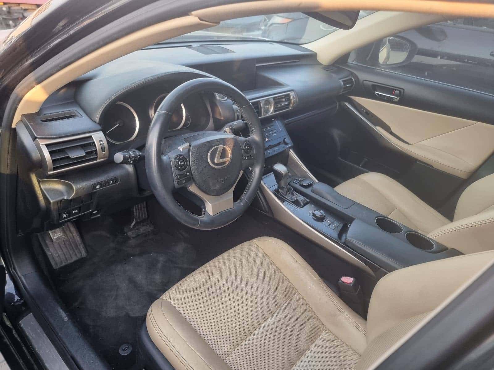 Lexus IS 250 2014 thumbnail 6