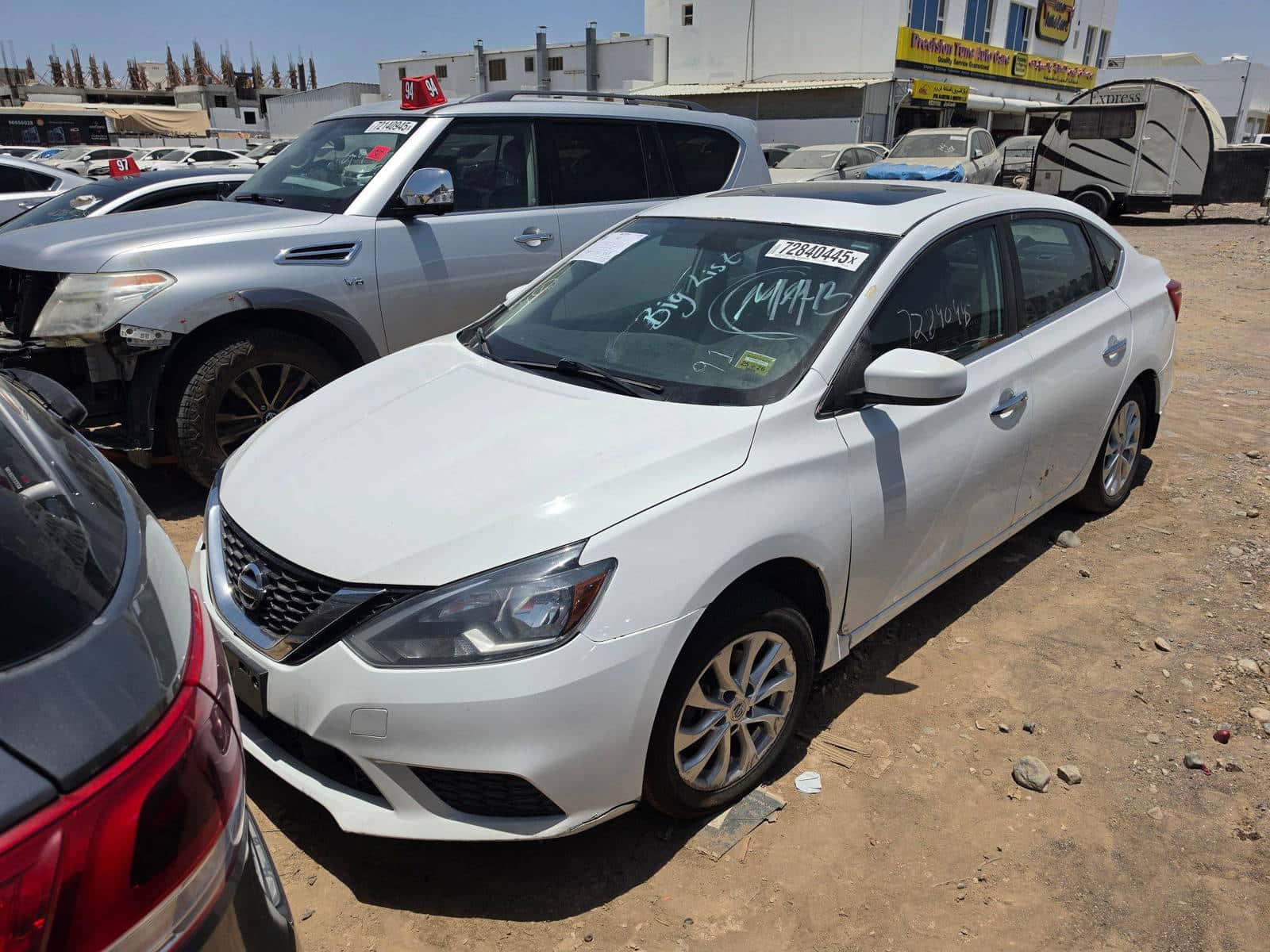 Nissan Sentra 2018 thumbnail 2