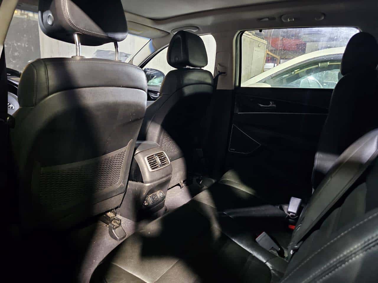 KIA SORENTO 2016 thumbnail 6