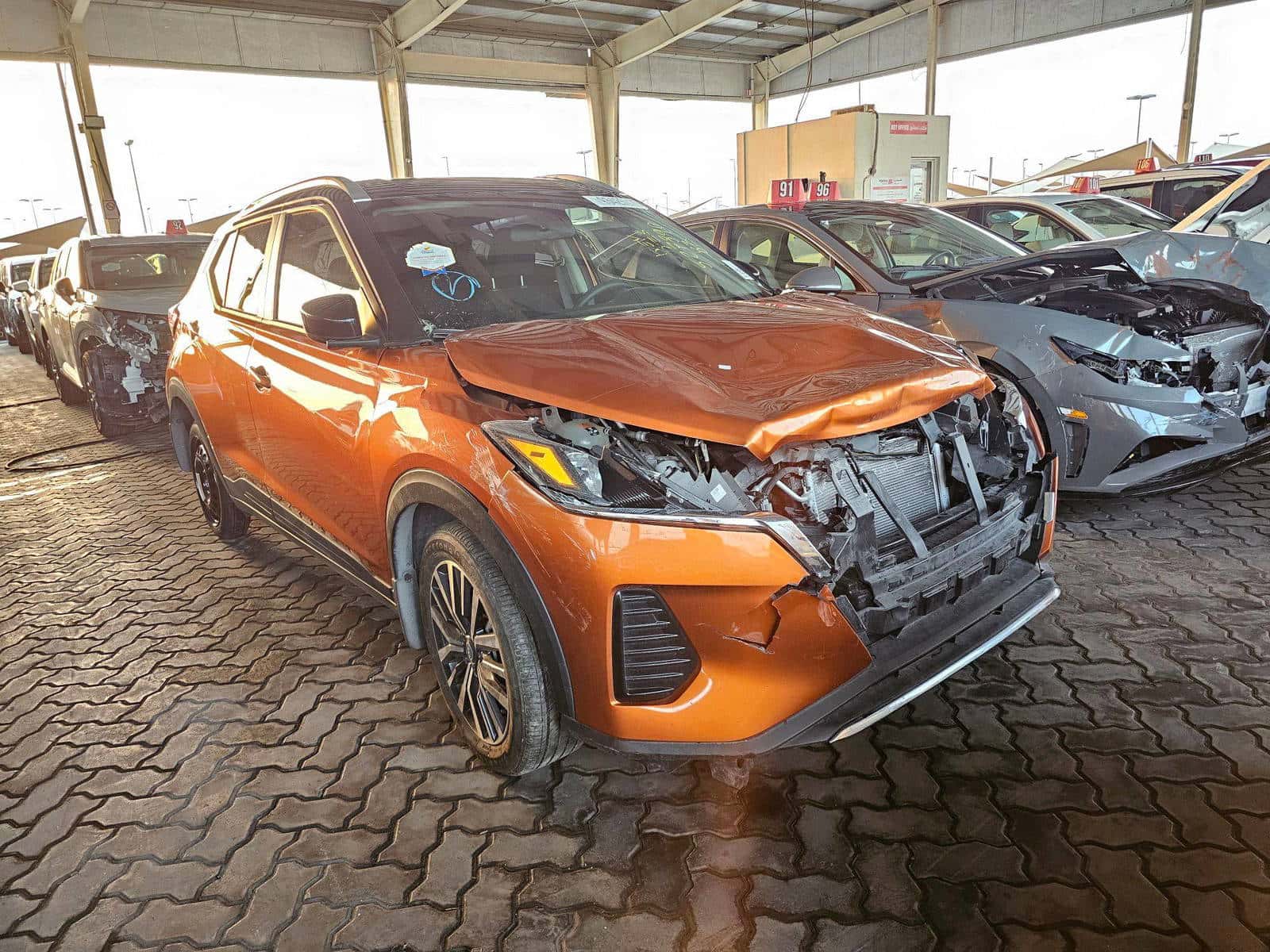 NISSAN KICKS 2024 thumbnail 5