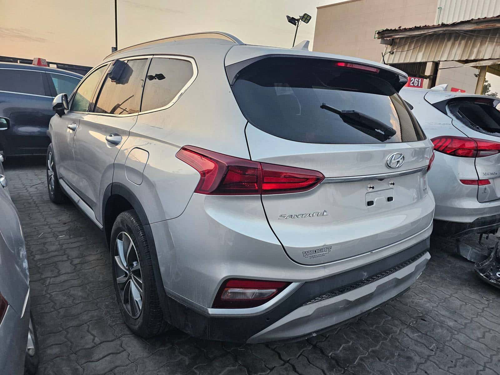 Hyundai Santa Fe 2019 thumbnail 3