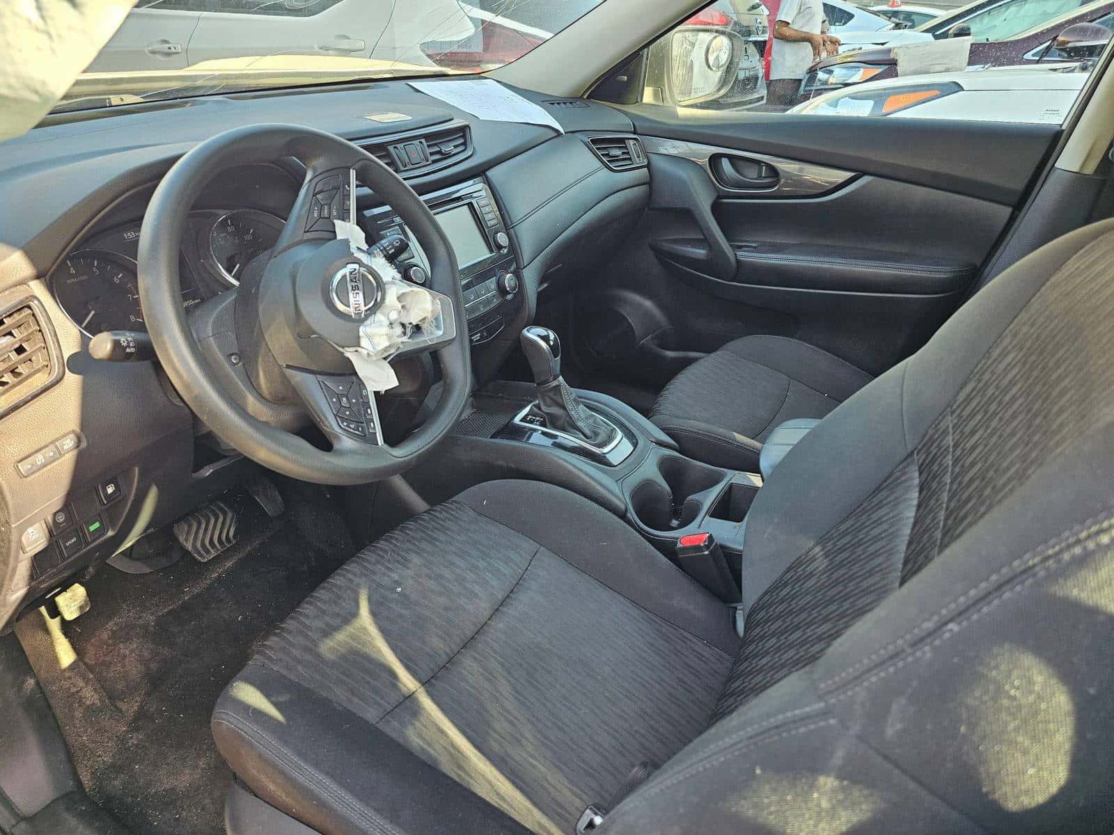 NISSAN ROGUE - Exterior