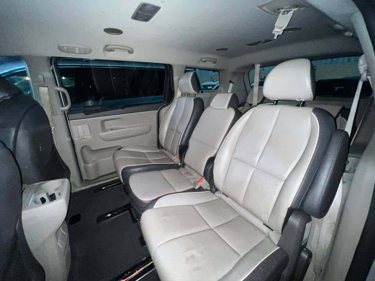 KIA SEDONA 2017 thumbnail 6