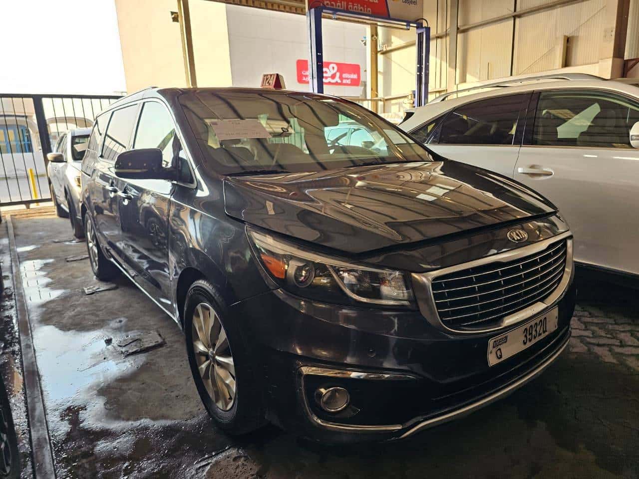 Kia Sedona 2018 thumbnail 5