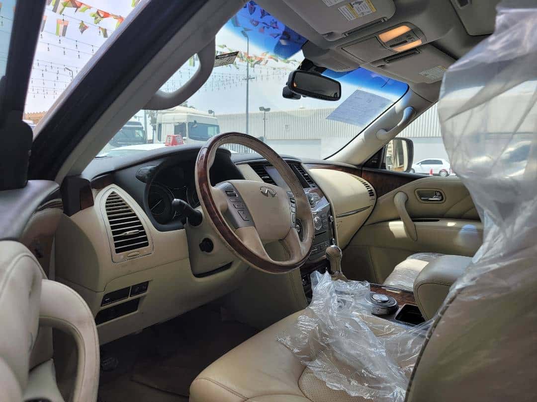 INFINITI QX80 - Exterior