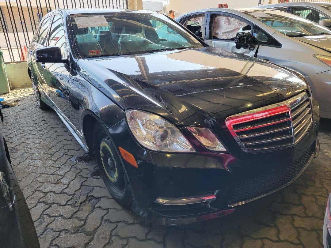 MERCEDES BENZ E 350 - Exterior