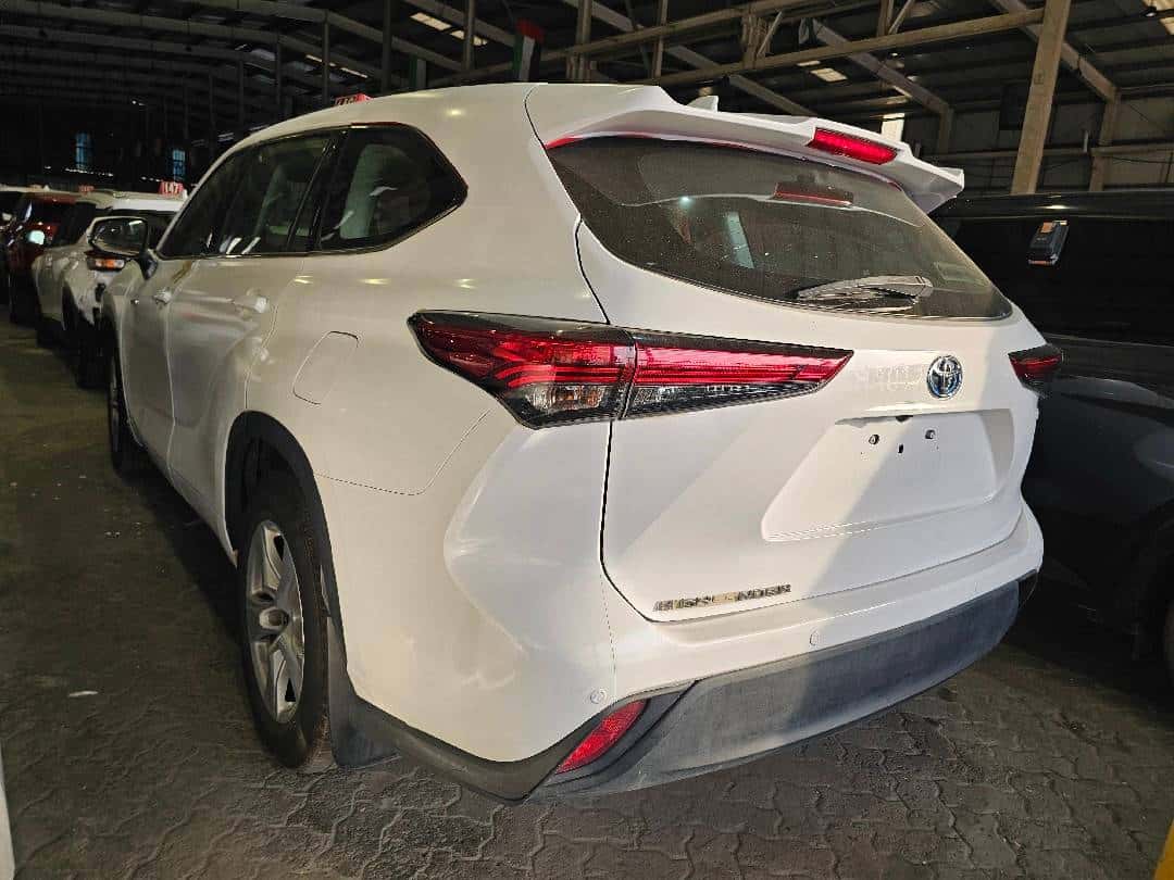 Toyota Highlander 2021 thumbnail 1