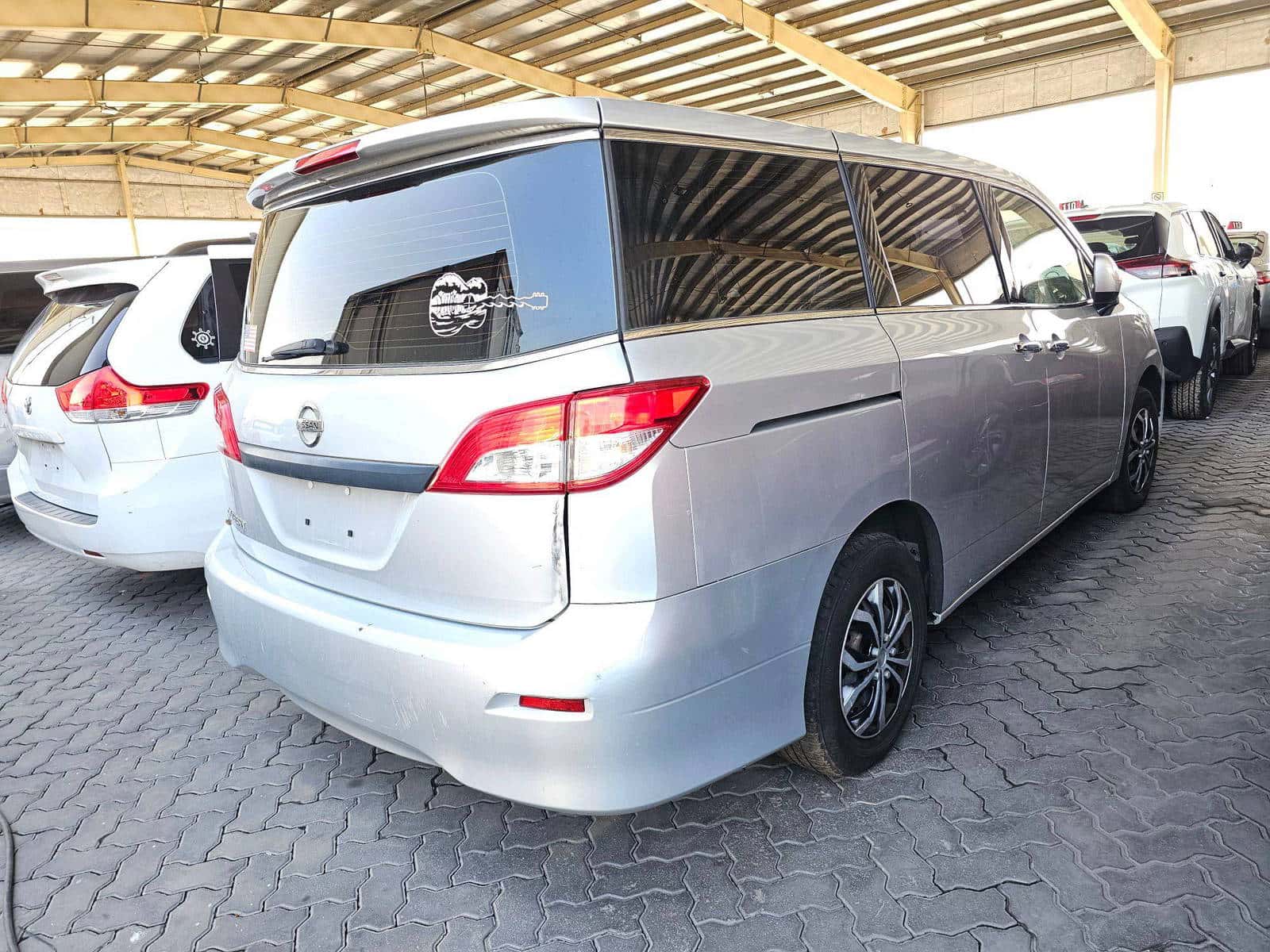 NISSAN QUEST 2016 thumbnail 2