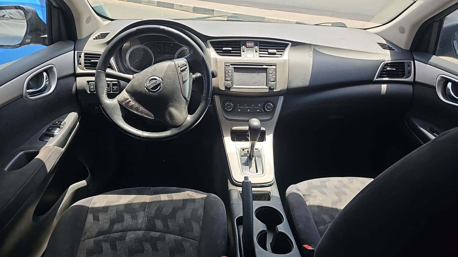 NISSAN SENTRA - Exterior